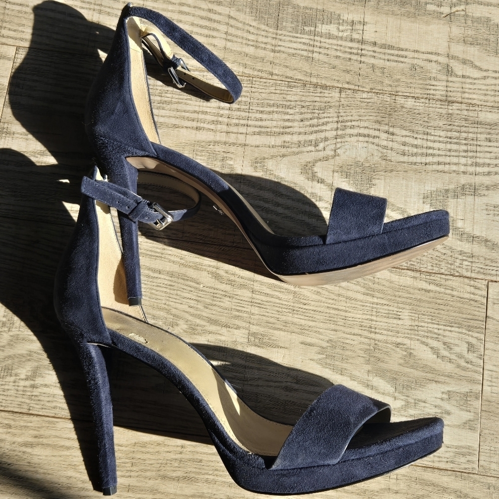 Michael Kors | 'Hutton' Dark Blue Suede Sandals, Size 8.5 - Picture 8 of 9